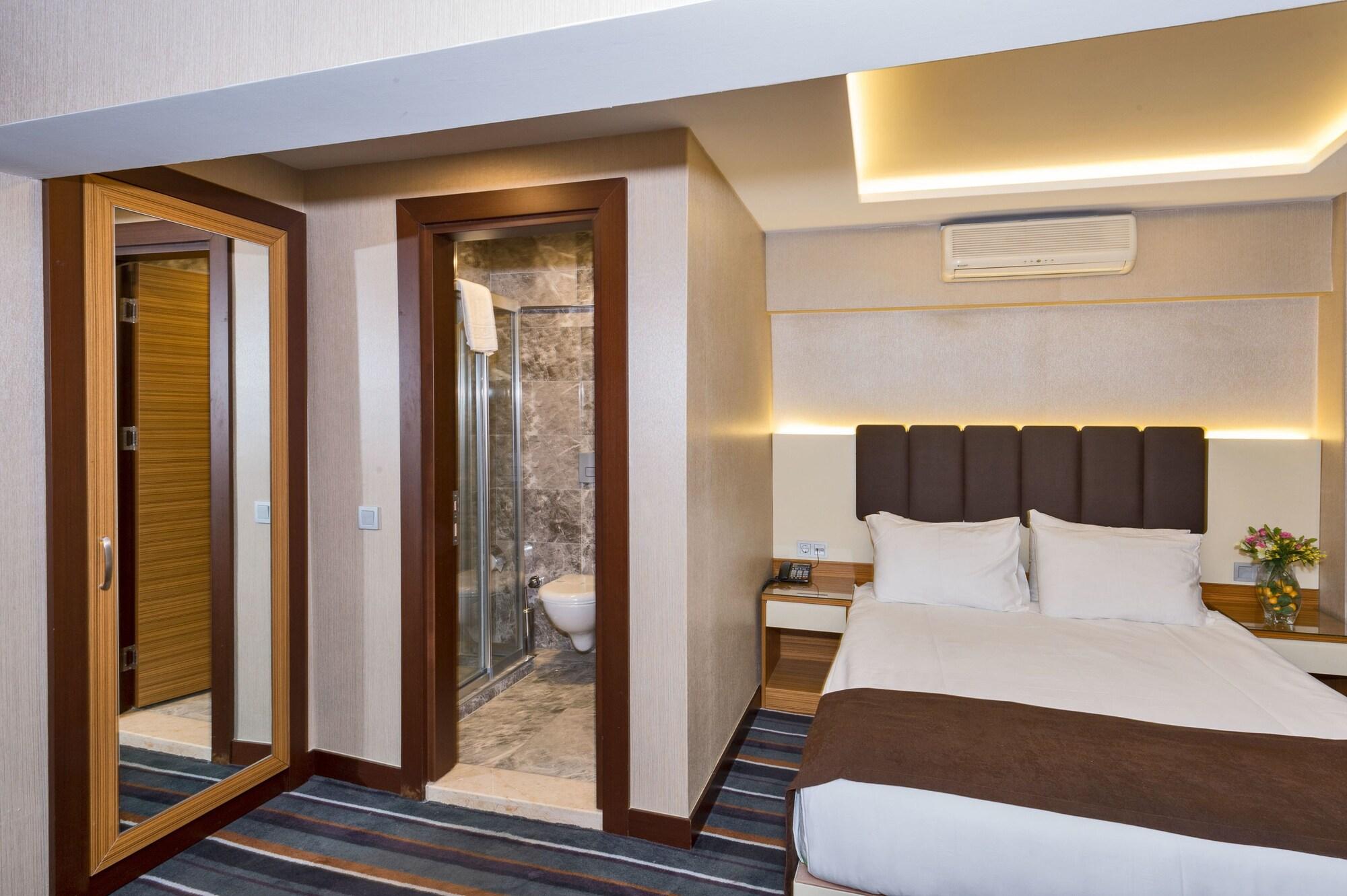 Bergama Hotel Old City Истанбул Екстериор снимка