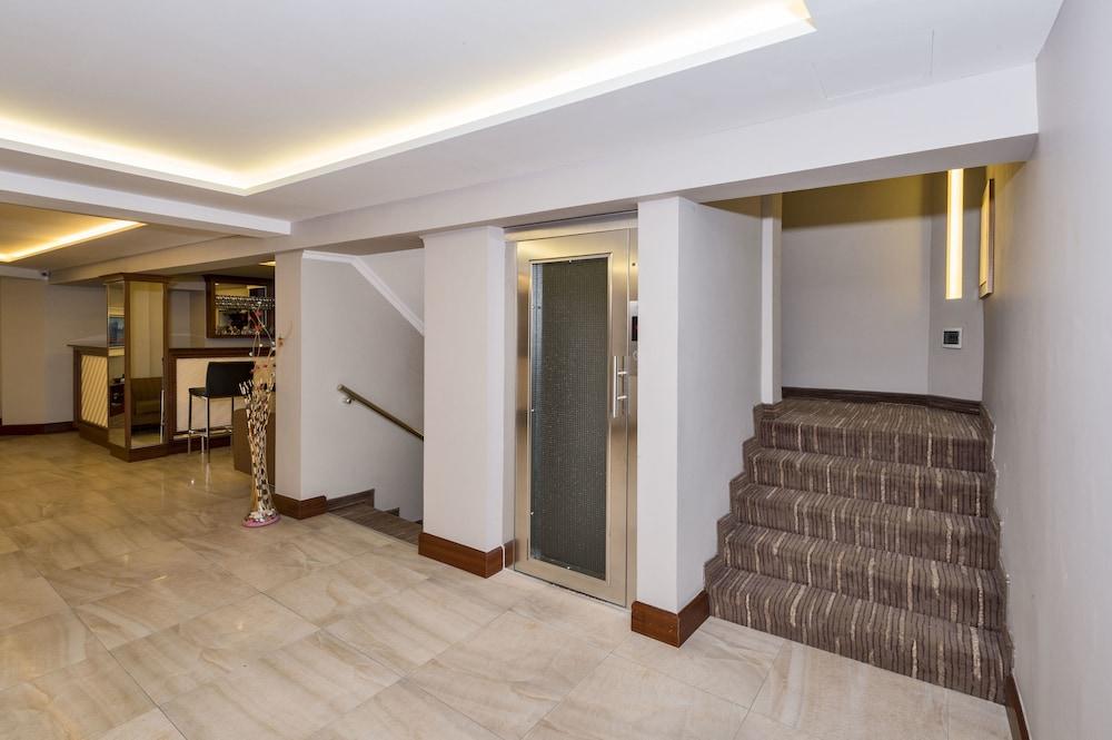 Bergama Hotel Old City Истанбул Екстериор снимка